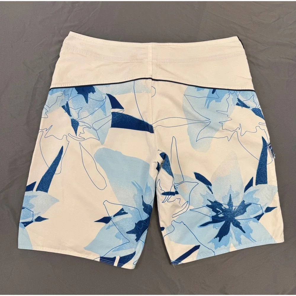 Siberian Sib.Scape Mens 36 Blue White Floral Ripstop Board Shorts (Sz 46 Brazil)